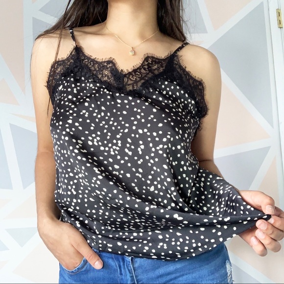 LACE TRIM TANK TOP - Picture 3 of 6